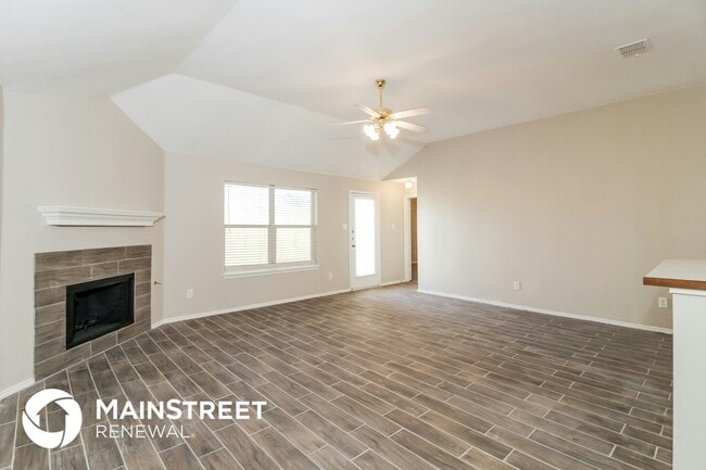 Photo - 12004 Gold Creek Dr E