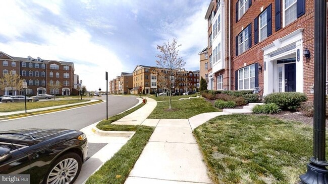 Building Photo - 43138 Thoroughfare Gap Terrace Rental