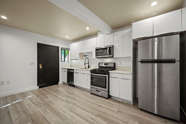 Photo - 1139 Bellevue Ave.