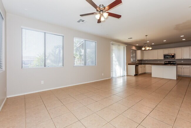 Photo - 1465 E Mia Ln