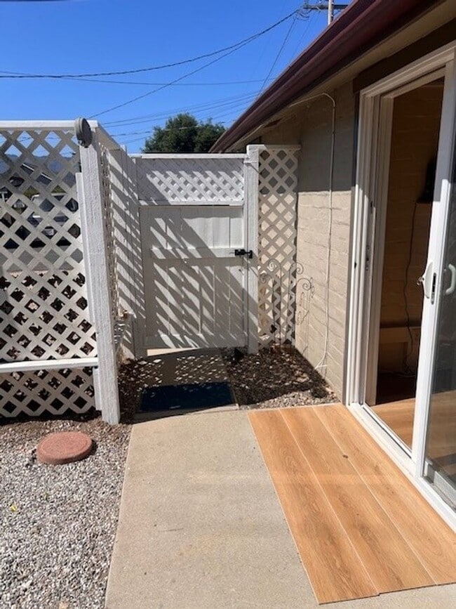 Photo - 245 Alisal Rd