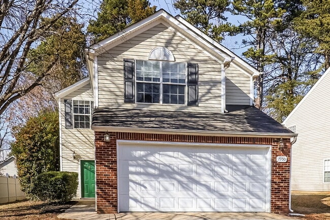 Building Photo - 7950 Bristle Ln