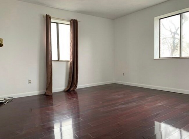 Photo - 305 Riverside Ave Unit 34