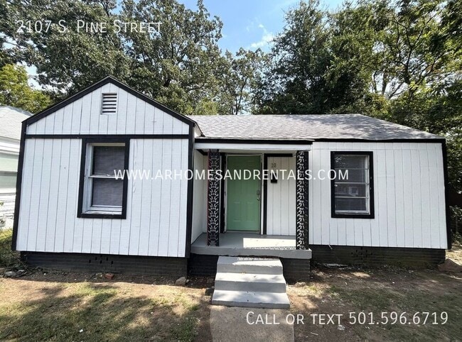Building Photo - 2107 S Pine St Rental