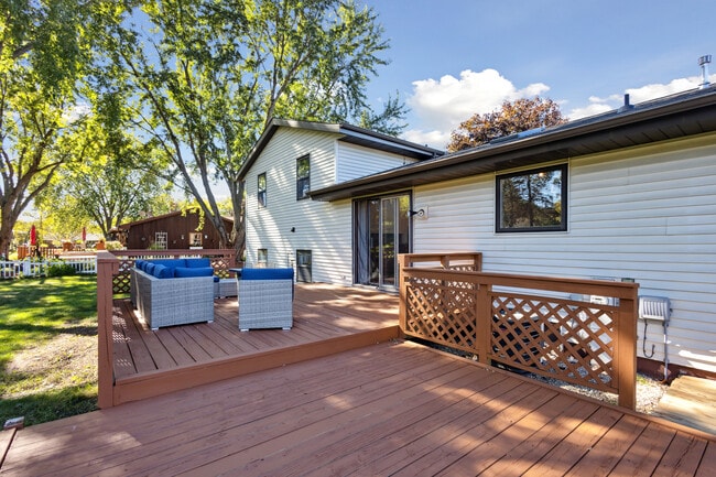 Photo - 2093 Tunis Rd