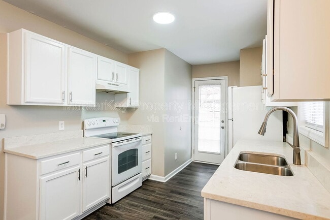 Photo - 3333 Woodmeadow Pkwy