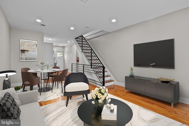 Photo - 2142 N Percy St