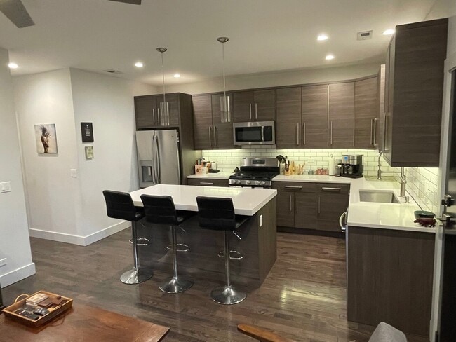 Photo - 1835 N St Louis Ave