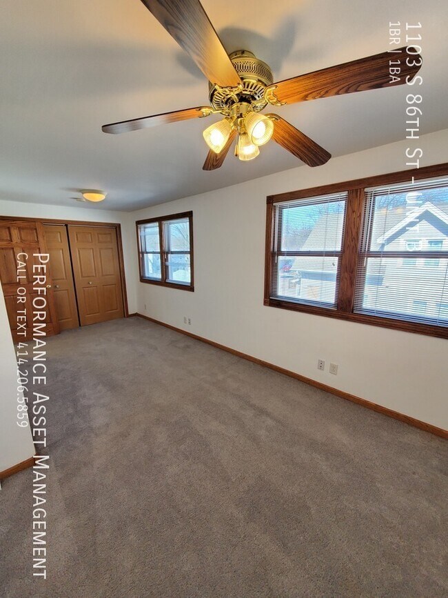 Photo - 1103 S 86th St Unit B