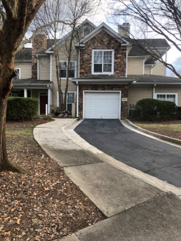 Photo - 518 Sandringham Dr