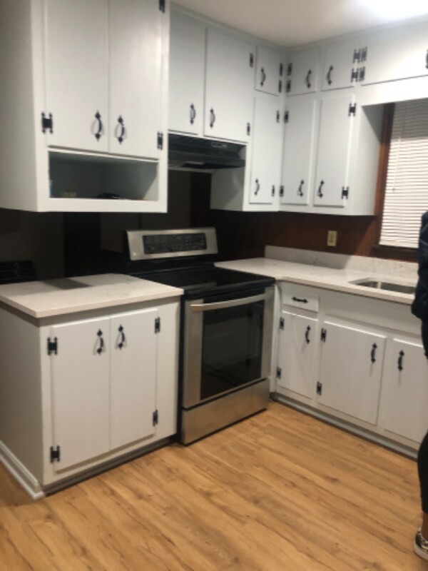 Photo - 186 Zelma St SW