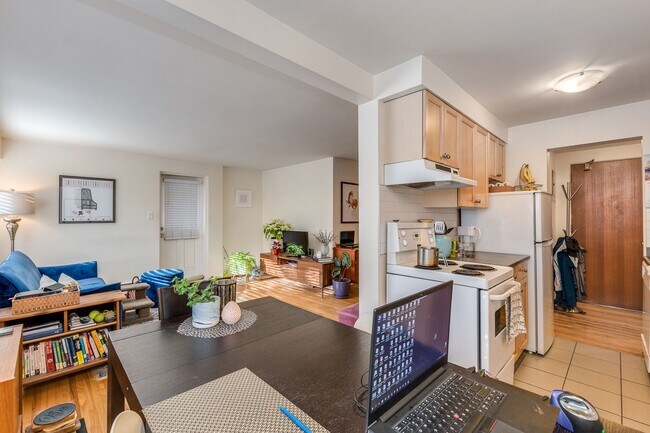 Photo - 1985-1985 W 8th Ave Unit 101