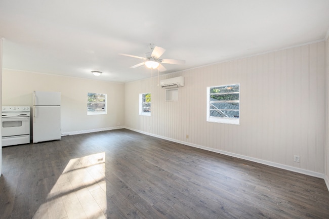 Photo - 4006 Niagara St Apartment Unit B