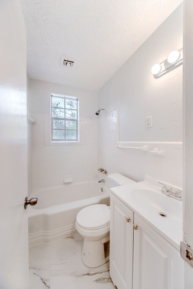 Photo - 517 N Florida St Unidad B