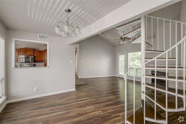 Building Photo - 2612 San Pedro St Unit 112 Rental