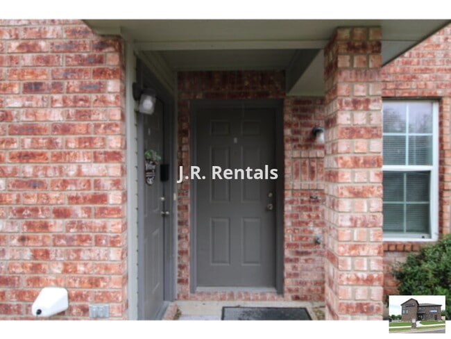 Building Photo - 402-D Bowden Ave Copperas Cove, Tx 76522