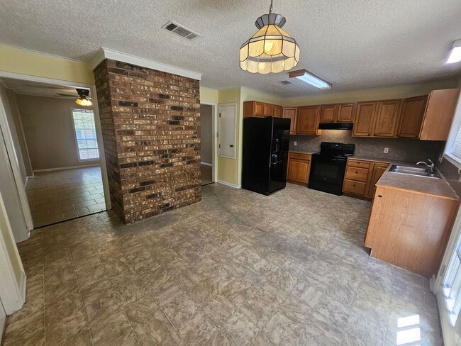 Photo - 110 Kimberly Dr