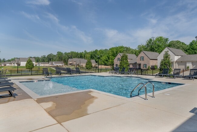 Photo - 820 Stonebrook Ln