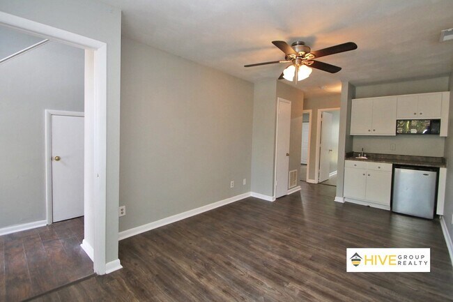 Photo - 1368 Bradley Dr