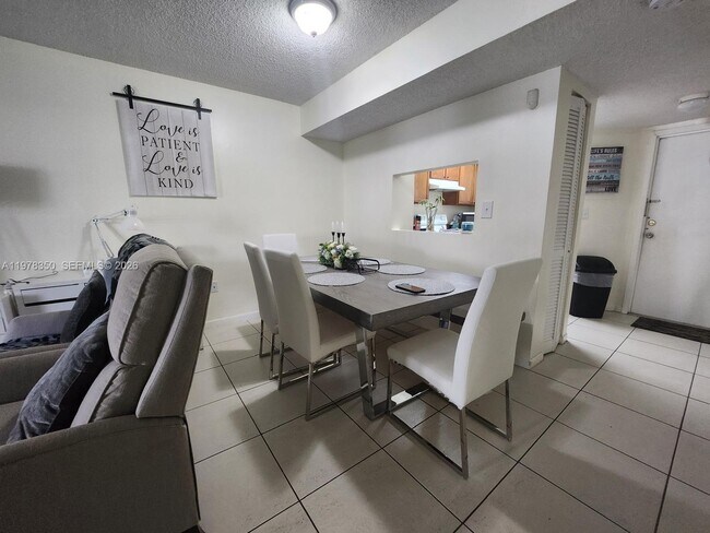 Photo - 8215 SW 152nd Ave Unidad G-115