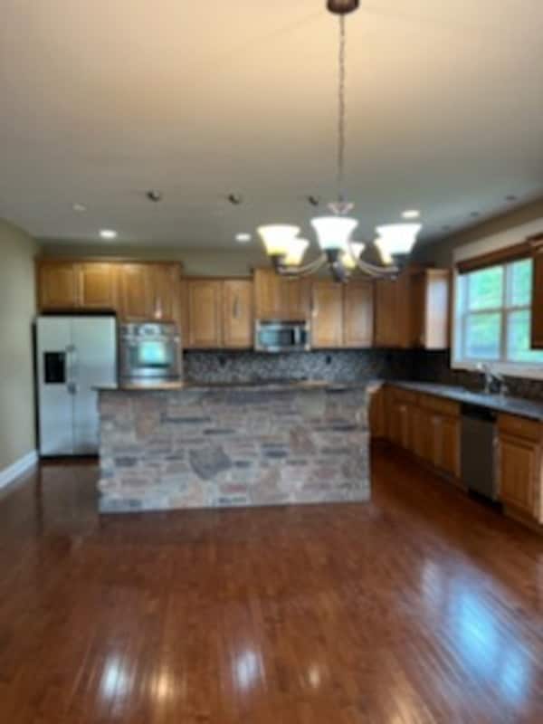 Photo - 2411 Nottingham Dr