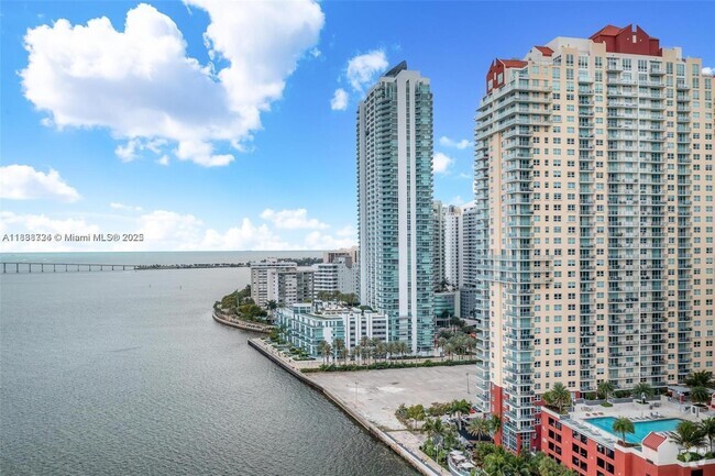 Building Photo - 1155 Brickell Bay Dr Unit 2508 Rental