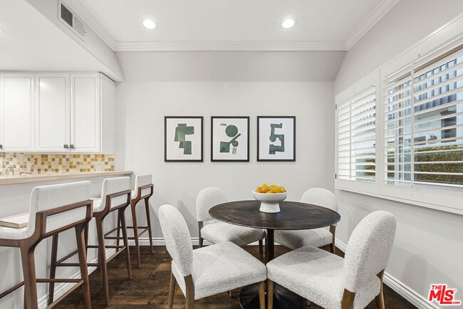 Photo - 830 17th St Unit 2