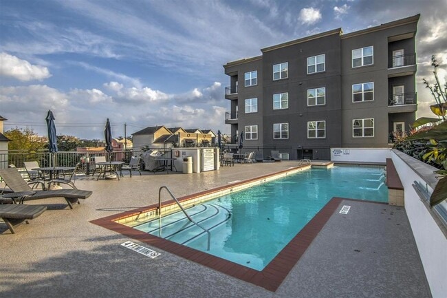 Photo - 1010 Rosine St Unidad 302 Rental
