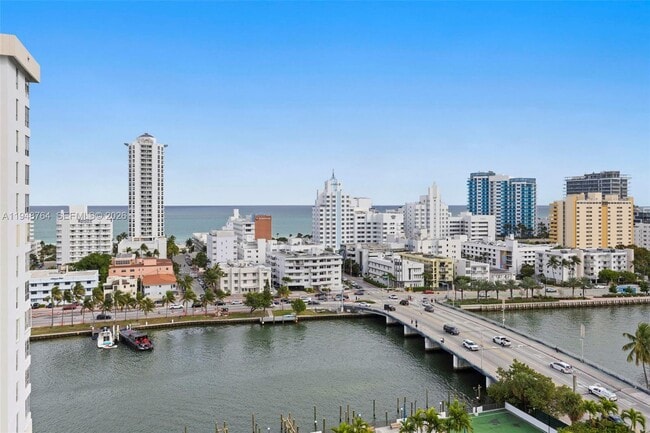 Building Photo - 4101 Pine Tree Dr Unit 1420