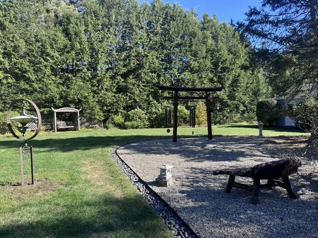 Photo - 3BR RANCH BRUNSWICK SEASONAL FURNISHED