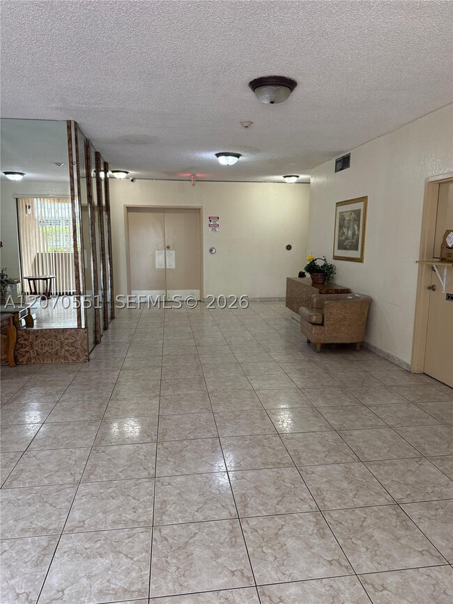 Building Photo - 16751 NE 9th Ave Unit 211