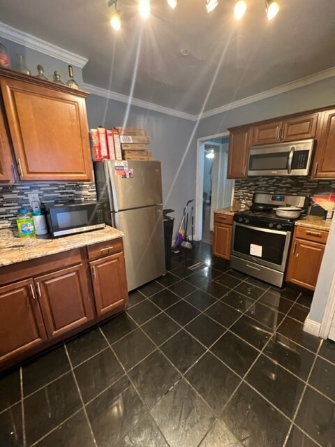 Photo - 203 Maple St