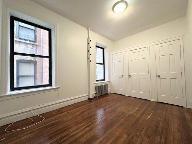 Photo - 182 Claremont Ave Unidad 1