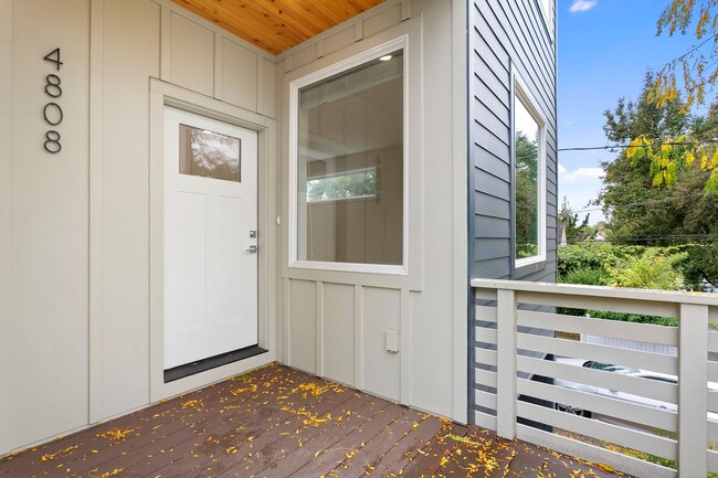 Photo - 4 bed/3.5 Bath Townhouse in Richmond Neighborhood, SE Portland
