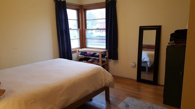 Photo - 37 Leonard St