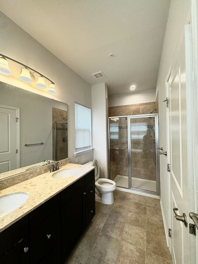 Building Photo - 510 Holywell Dr Rental