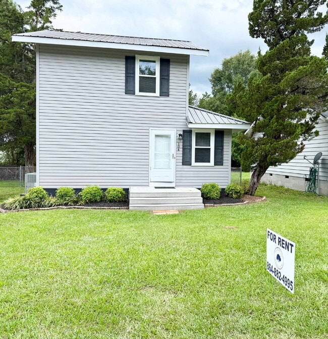 Building Photo - Easy living in Easley Rental