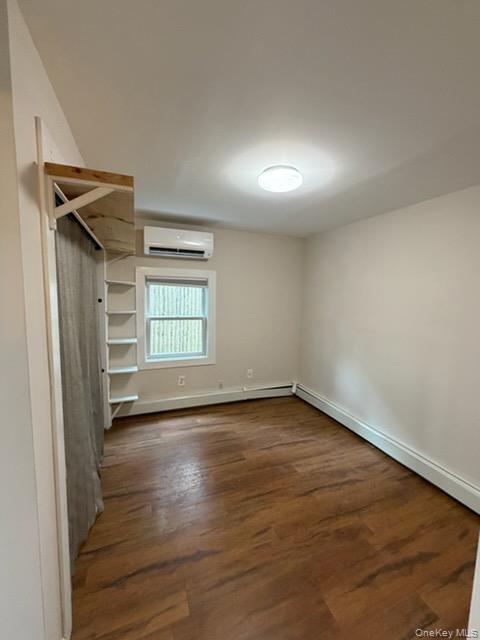 14 Locust St