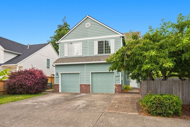 Photo - 1499 NE Birkshire Ct