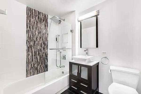 Photo - 520 W 23 St Unit 9D