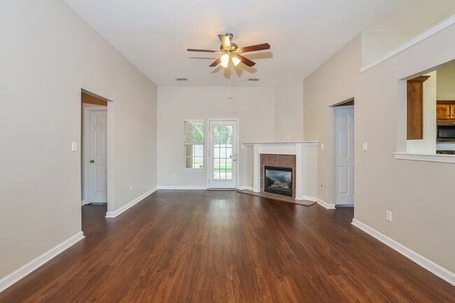 Photo - 7158 Crape Myrtle Dr
