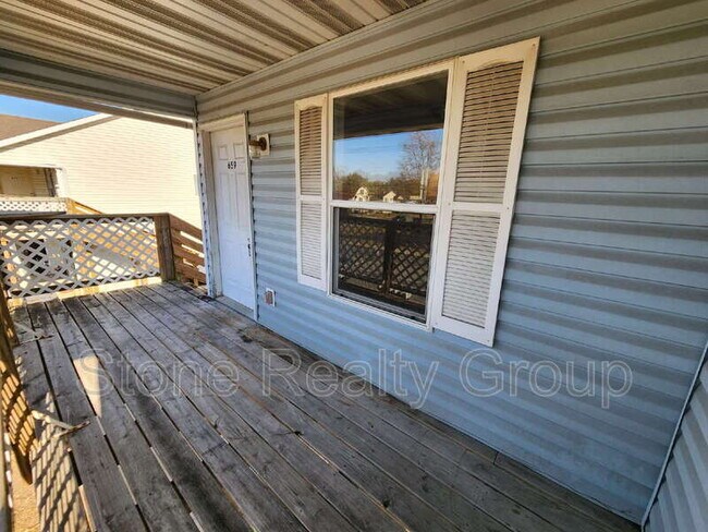 Photo - 659 N 25th St