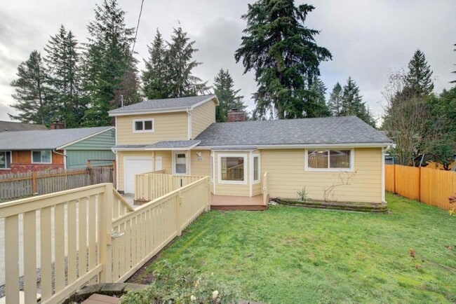 3 bedroom in Shoreline WA 98133 - 3 bedroom in Shoreline WA 98133 House