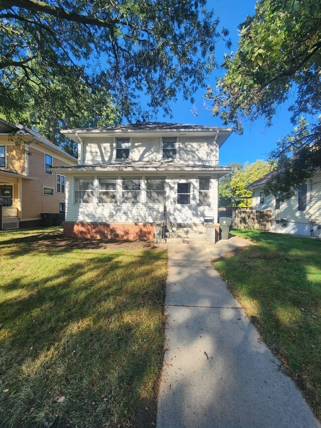 Building Photo - Northside Single-Family Home