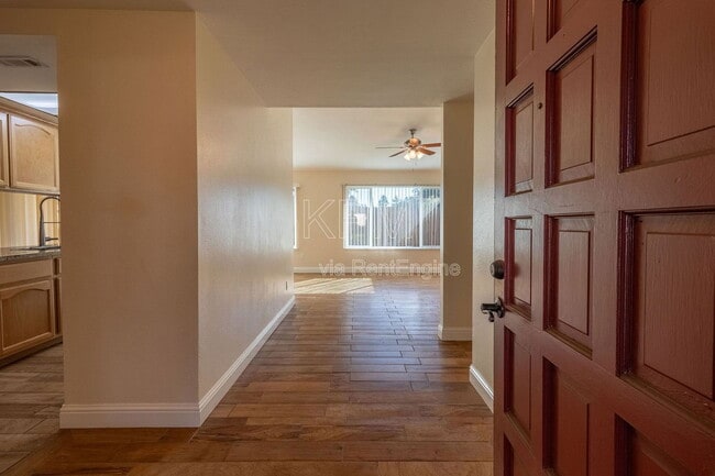 Photo - 2414 Shropshire Dr