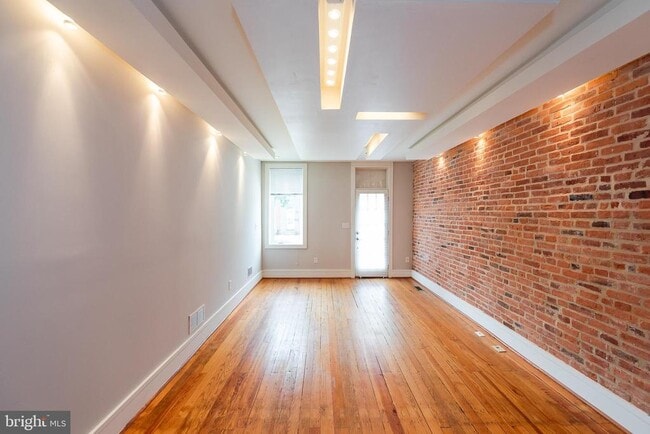 Building Photo - 3206 Elliott St