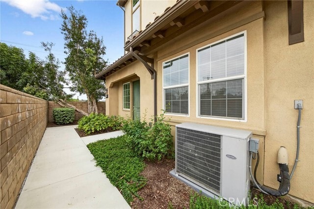 Photo - 1220 W La Habra Blvd