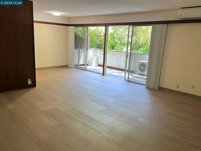 Building Photo - 67 Brookwood Rd Unit 15 Rental