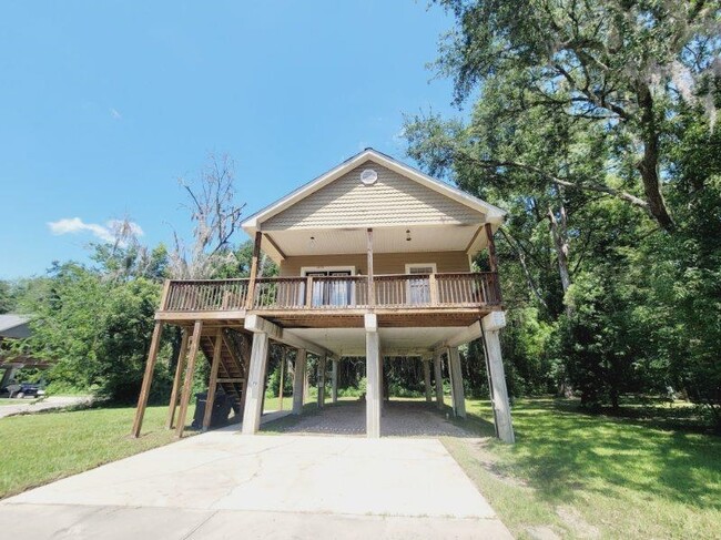 Building Photo - 2770 Weaver Dr
