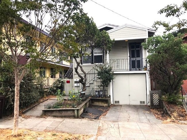 Building Photo - F03230 Unit 3230